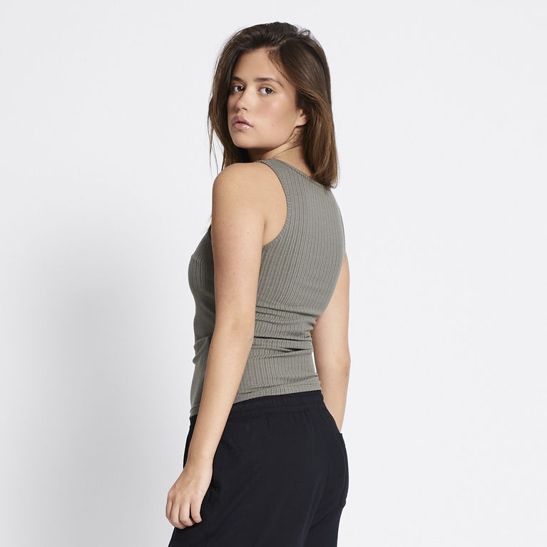 Ribbestrikket singlet "Nayla"